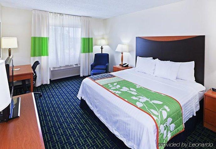 Fairfield Inn & Suites Лаббок Номер фото