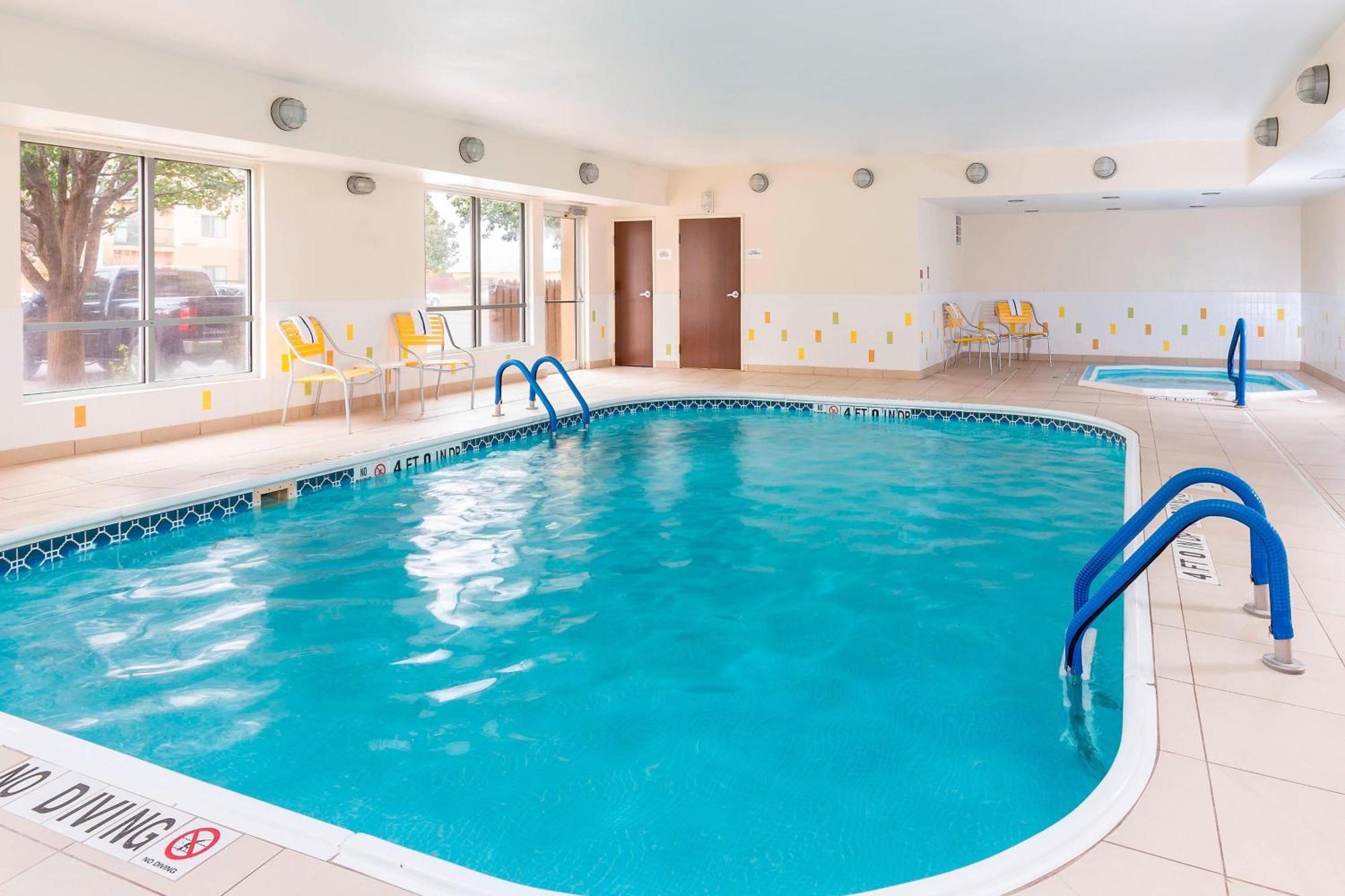 Fairfield Inn & Suites Лаббок Экстерьер фото